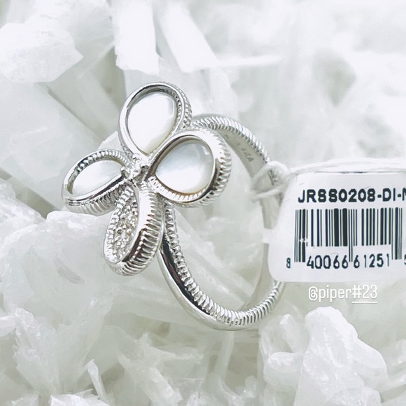 NWT Judith Ripka Jardin Flower MOP and Diamond Ring 8 - Picture 4 of 16